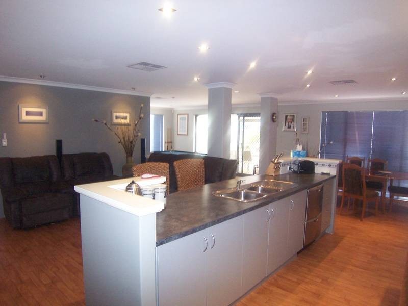 2 Builth Way, Butler WA 6036