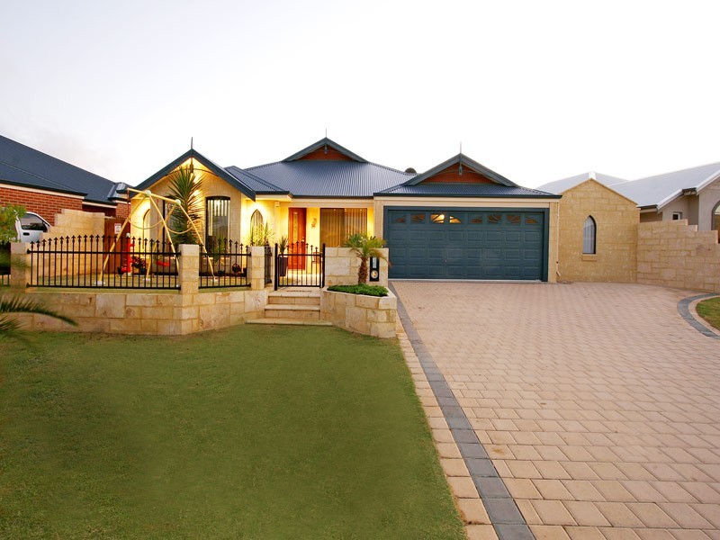 14 Beachwood Crescent, Butler WA 6036