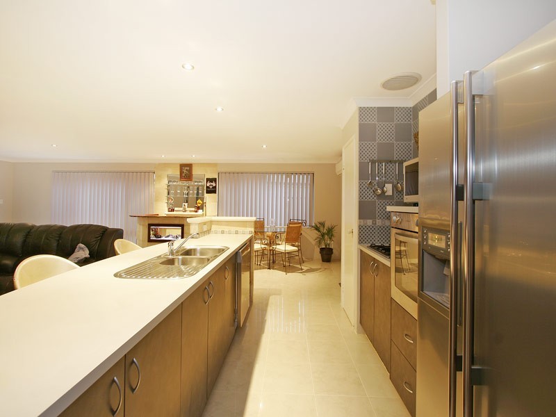 14 Beachwood Crescent, Butler WA 6036