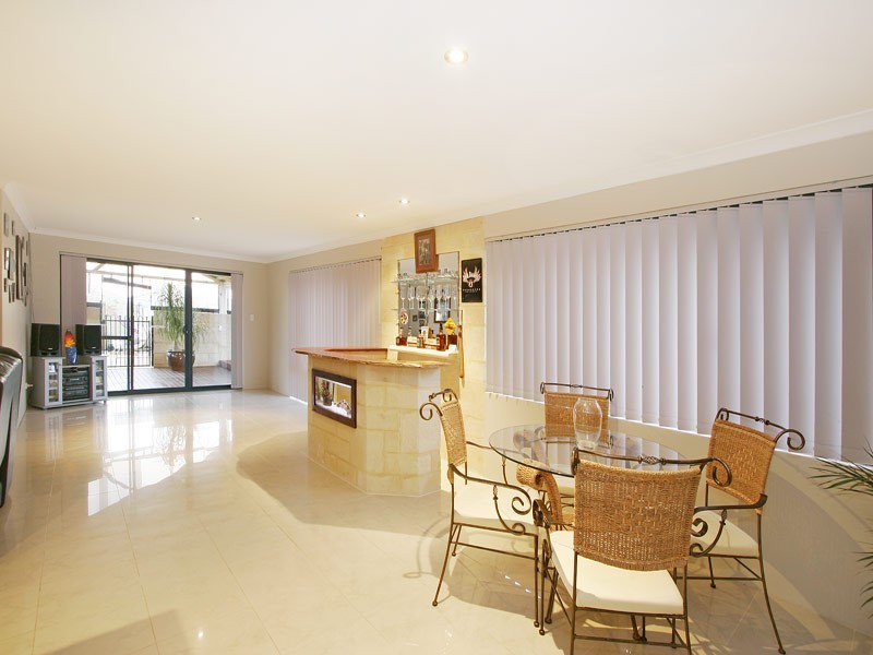 14 Beachwood Crescent, Butler WA 6036