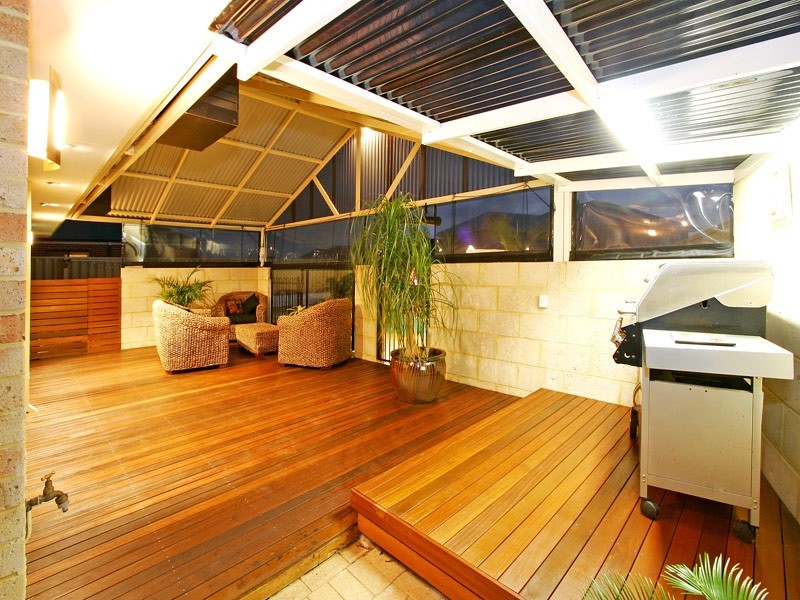 14 Beachwood Crescent, Butler WA 6036