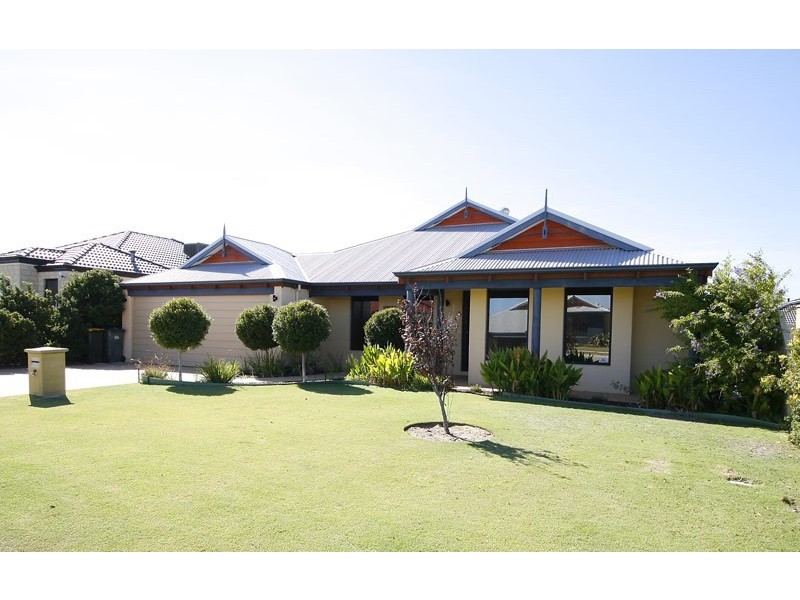 16 Dunsfold Street, Butler WA 6036