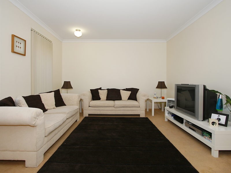 16 Dunsfold Street, Butler WA 6036