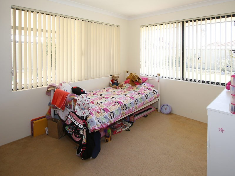 16 Dunsfold Street, Butler WA 6036