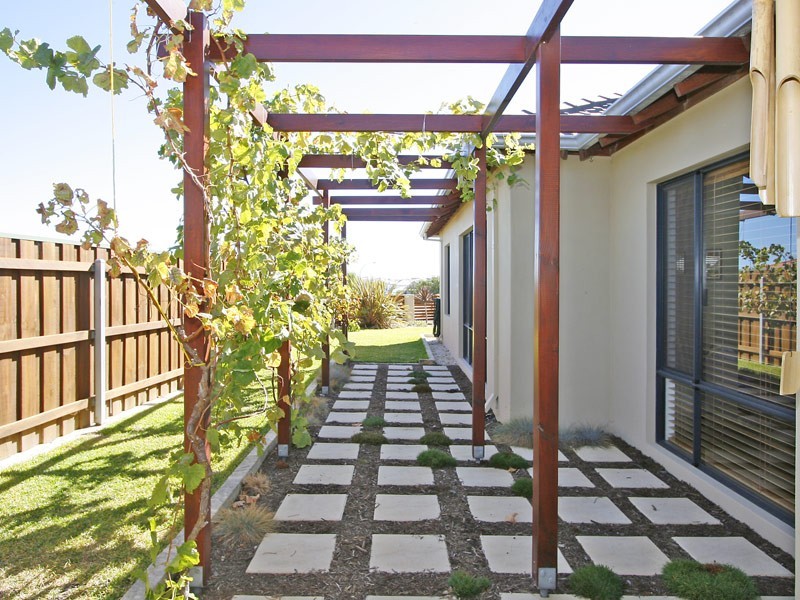 18 Dumaresq Loop, Quinns Rocks WA 6030