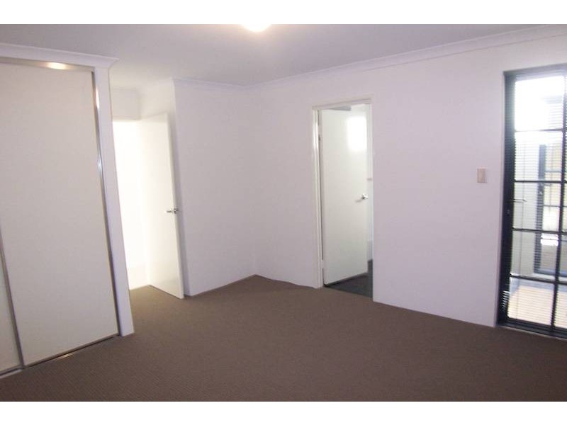 41 Navarre Way, Butler WA 6036