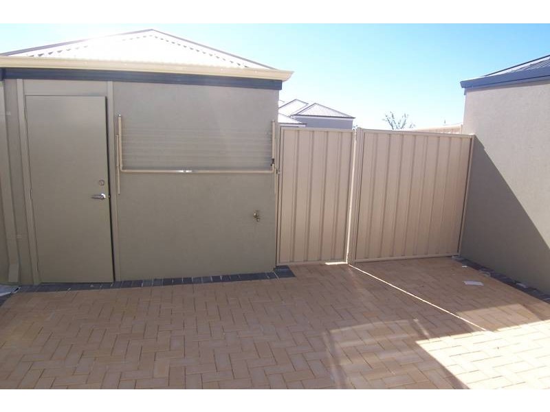 41 Navarre Way, Butler WA 6036