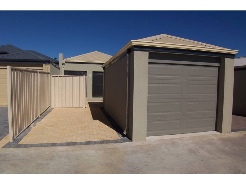 41 Navarre Way, Butler WA 6036