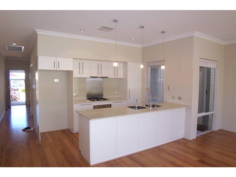 8A Marchwood Blvd, Butler WA 6036