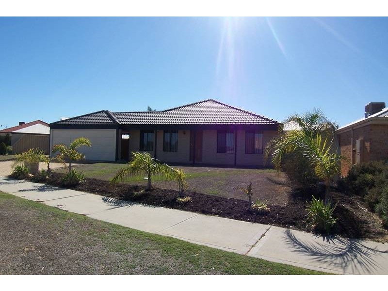 11 Wiltshire Entrance, Butler WA 6036