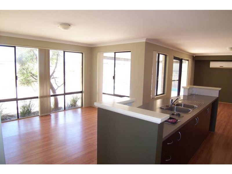 11 Wiltshire Entrance, Butler WA 6036