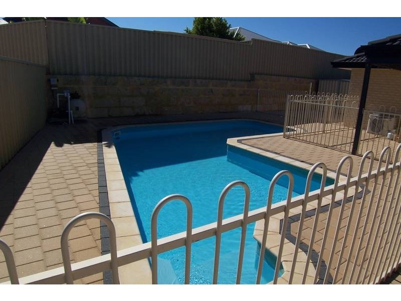11 Wiltshire Entrance, Butler WA 6036