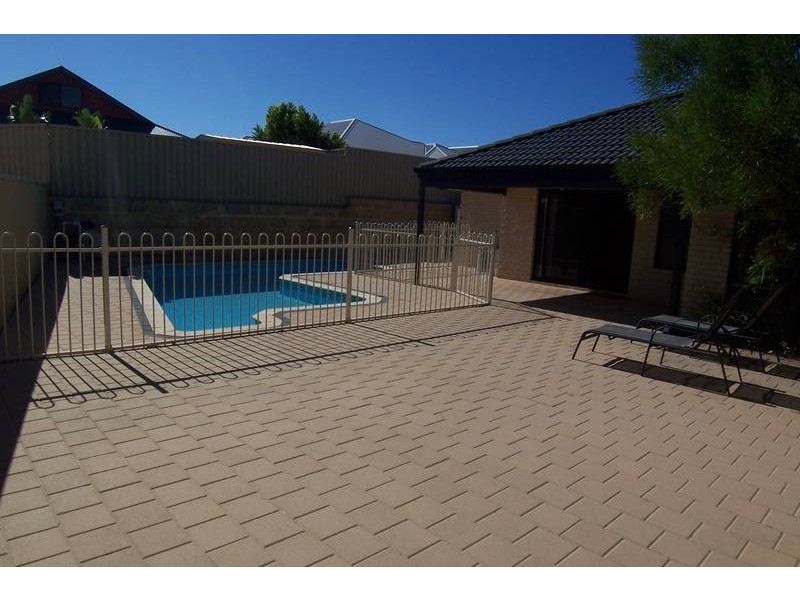11 Wiltshire Entrance, Butler WA 6036