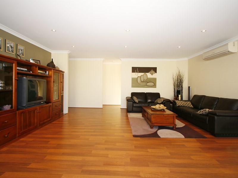74 Camborne Parkway, Butler WA 6036