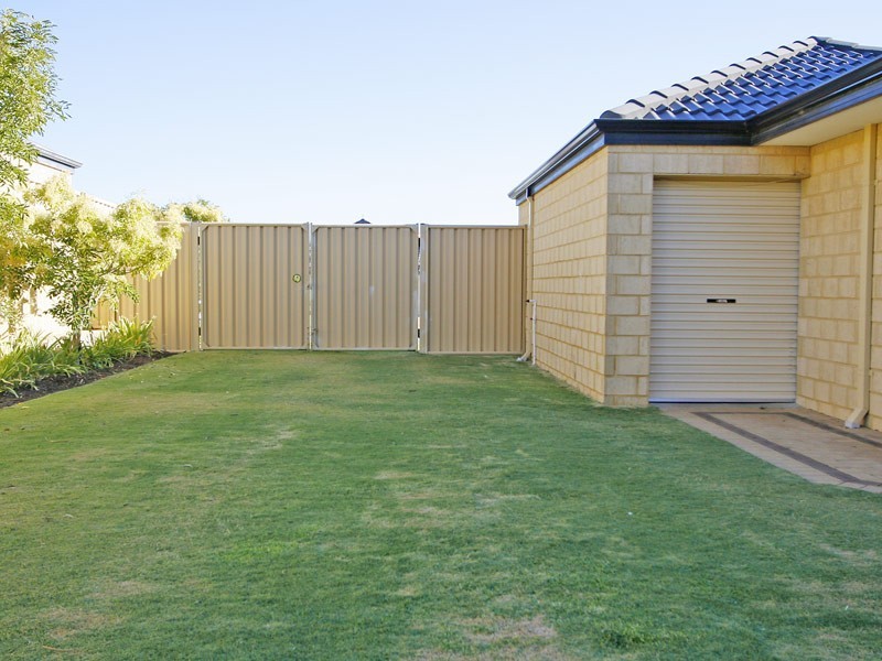 74 Camborne Parkway, Butler WA 6036