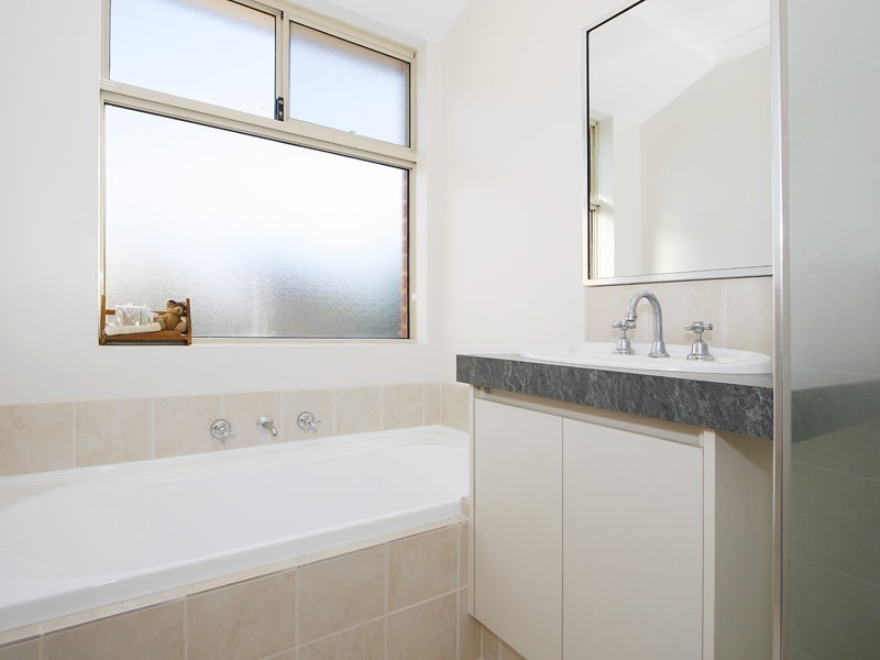 18 Clitheroe Way, Butler WA 6036