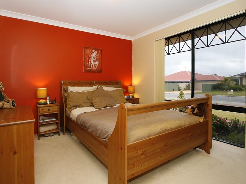 96 Seagrove Boulevard, Merriwa WA 6030