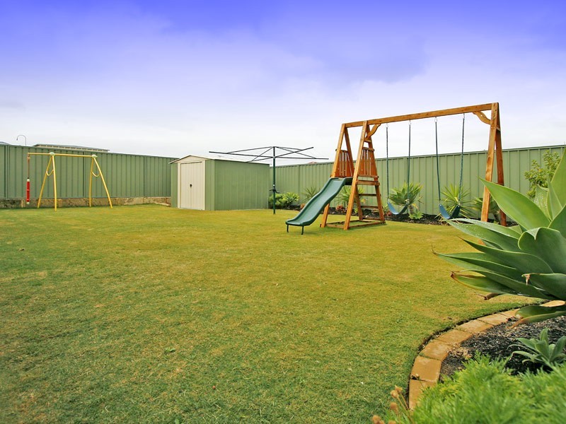 96 Seagrove Boulevard, Merriwa WA 6030