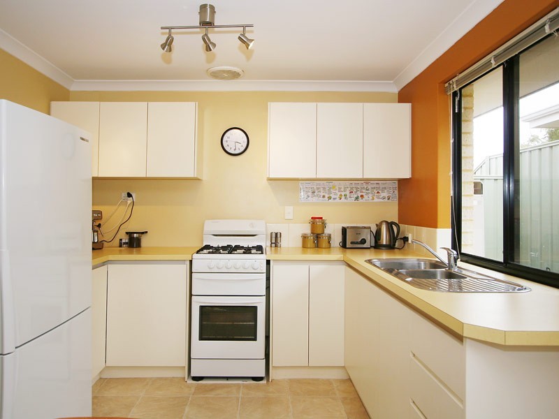 96 Seagrove Boulevard, Merriwa WA 6030