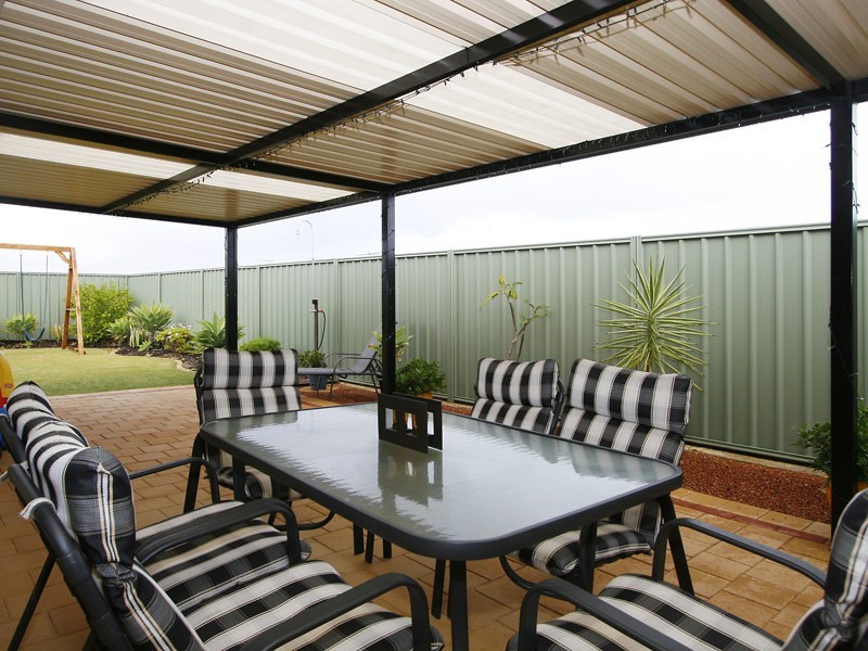 96 Seagrove Boulevard, Merriwa WA 6030