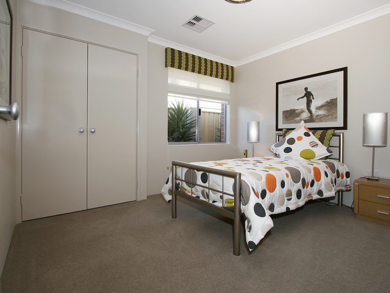 26 Brigantine Drive, Jindalee WA 6036