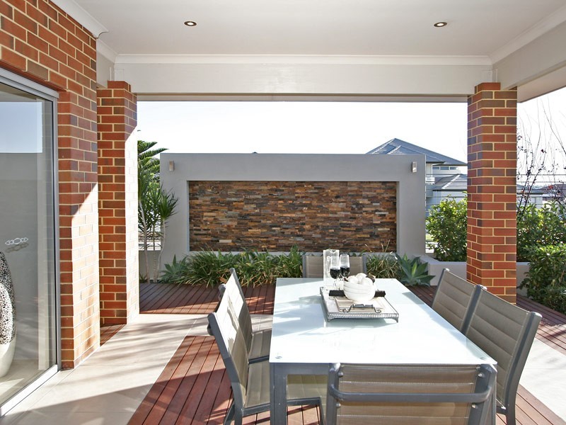26 Brigantine Drive, Jindalee WA 6036