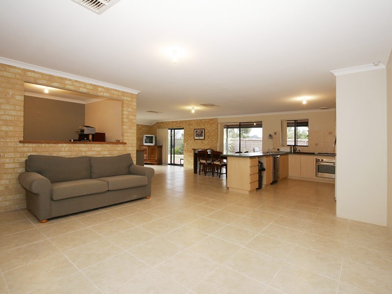 36 Woodstock Way, Butler WA 6036