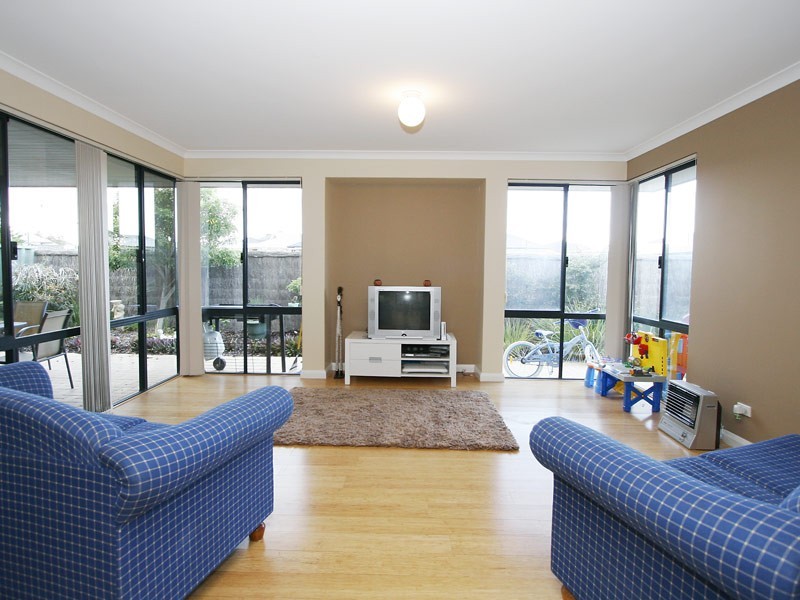 56 Pembury Way, Butler WA 6036