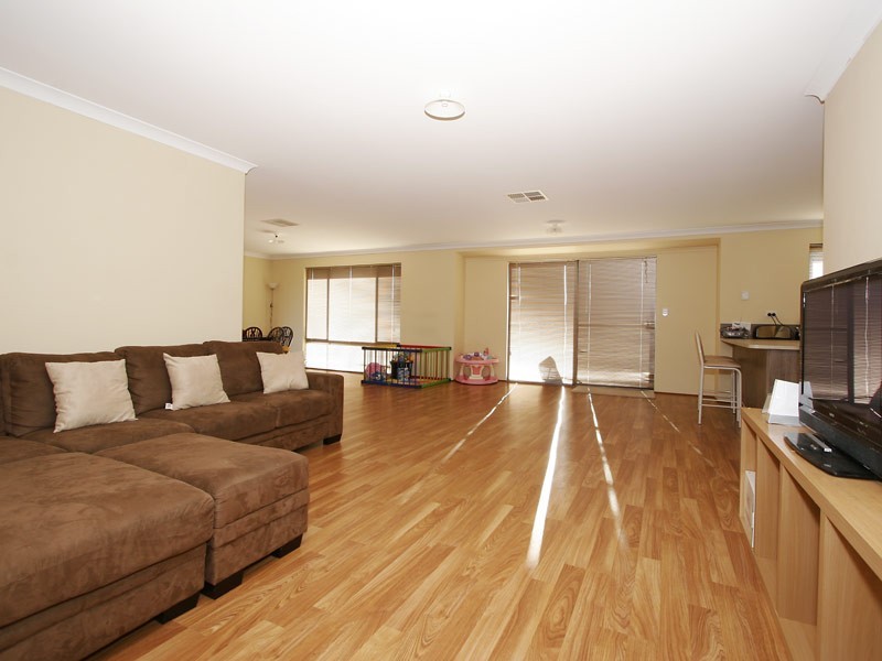 90 Benenden Avenue, Butler WA 6036