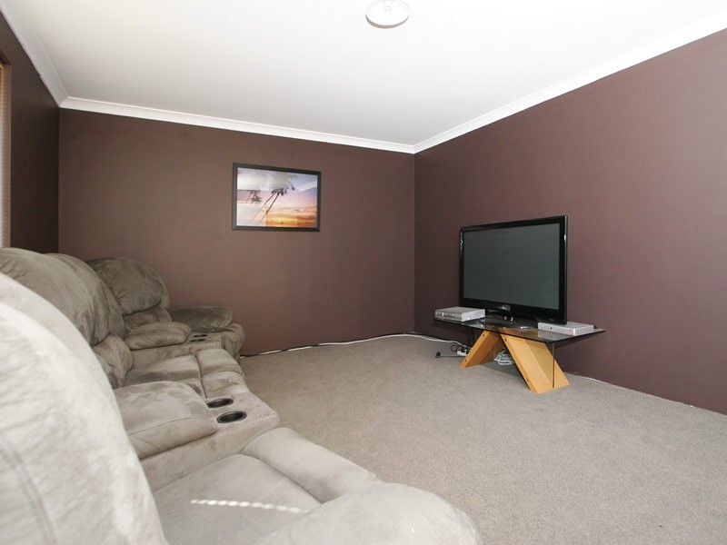 90 Benenden Avenue, Butler WA 6036