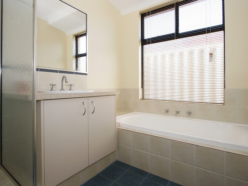 90 Benenden Avenue, Butler WA 6036