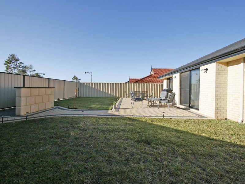 90 Benenden Avenue, Butler WA 6036