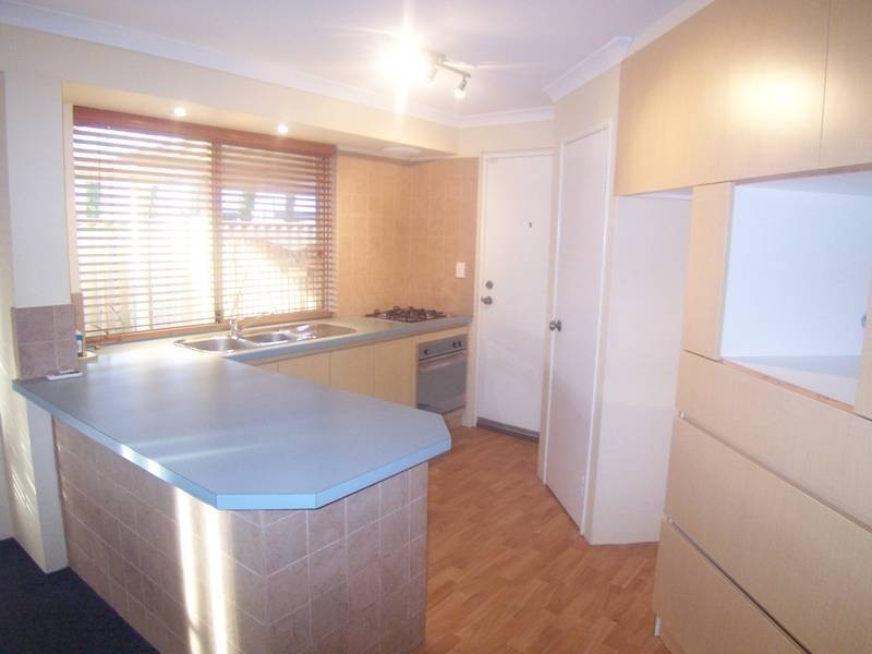 8 Tidworth Elbow, Butler WA 6036