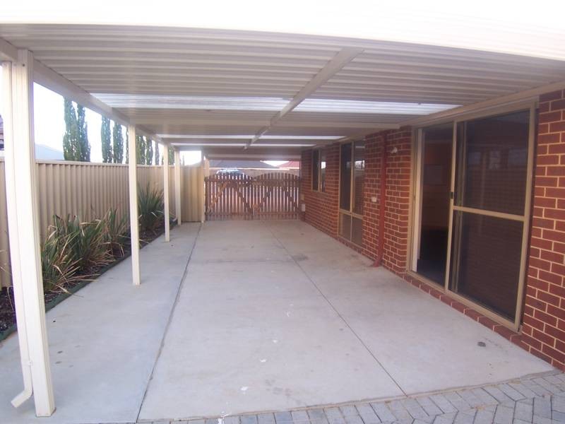 8 Tidworth Elbow, Butler WA 6036