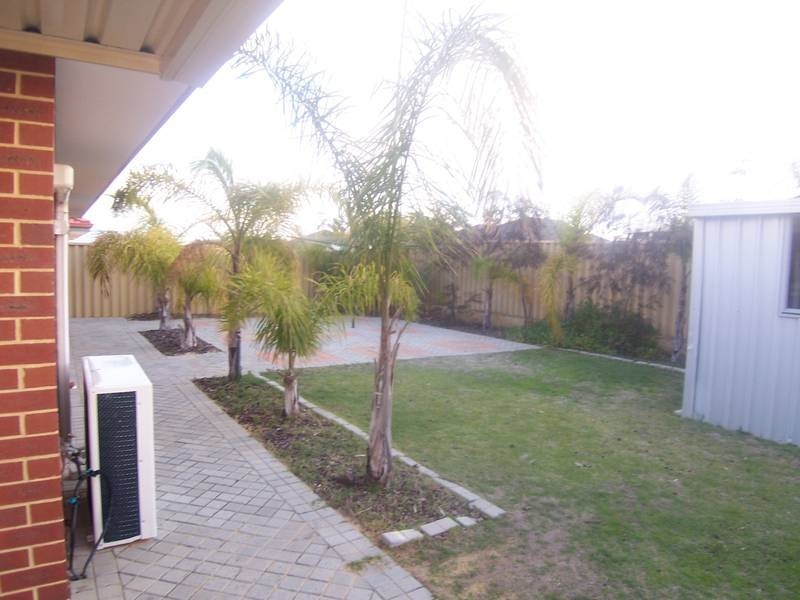 8 Tidworth Elbow, Butler WA 6036