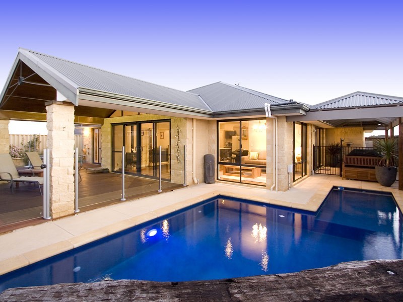 1 Writtle Street, Butler WA 6036