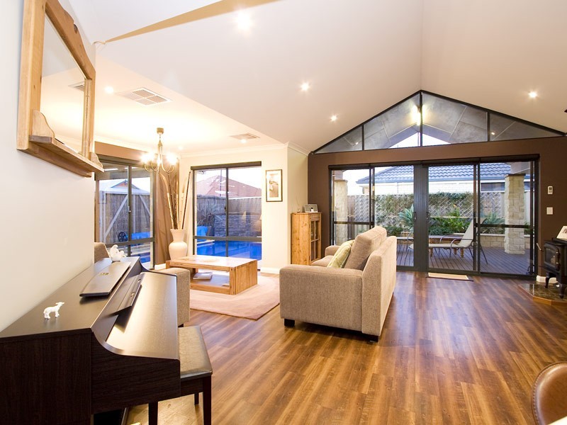 1 Writtle Street, Butler WA 6036