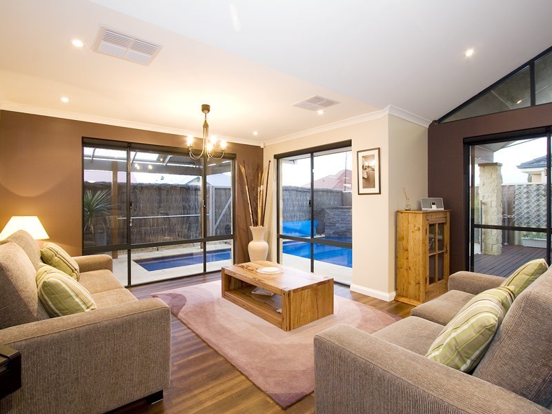 1 Writtle Street, Butler WA 6036