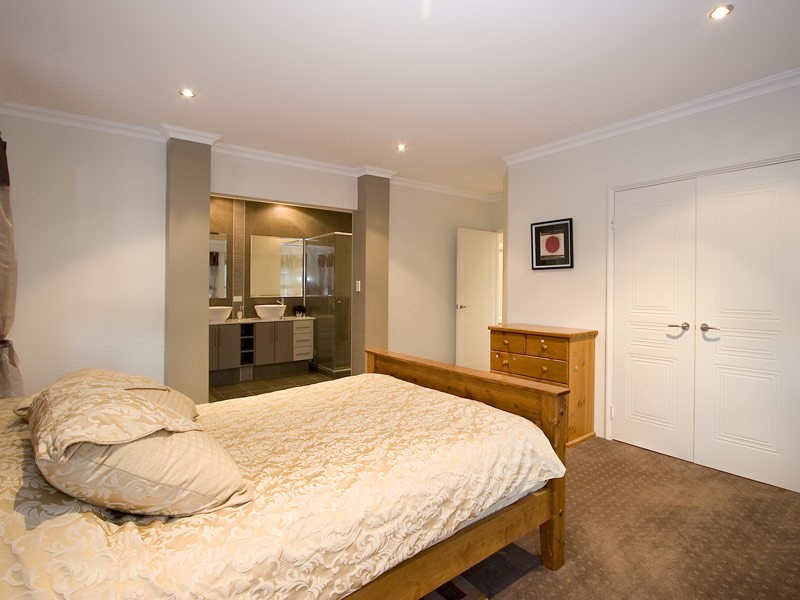 23 Acapulco Way, Quinns Rocks WA 6030