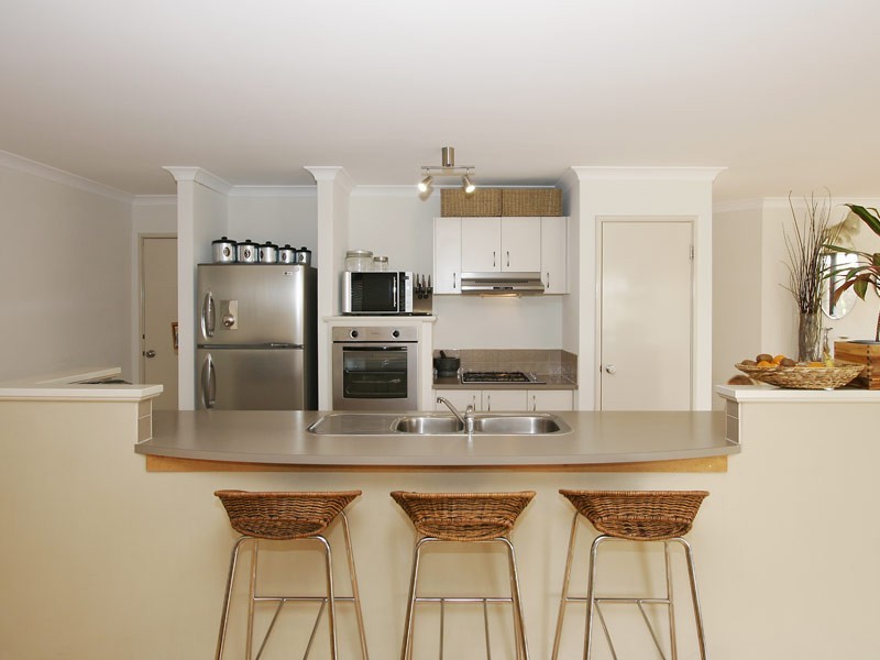 24 Landbeach Boulevard, Butler WA 6036