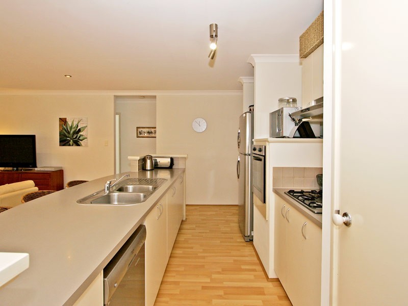 24 Landbeach Boulevard, Butler WA 6036