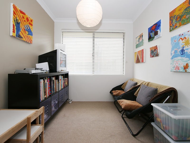 24 Landbeach Boulevard, Butler WA 6036