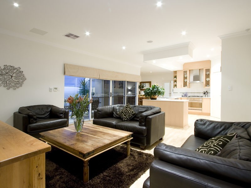 11 Acapulco Way, Quinns Rocks WA 6030