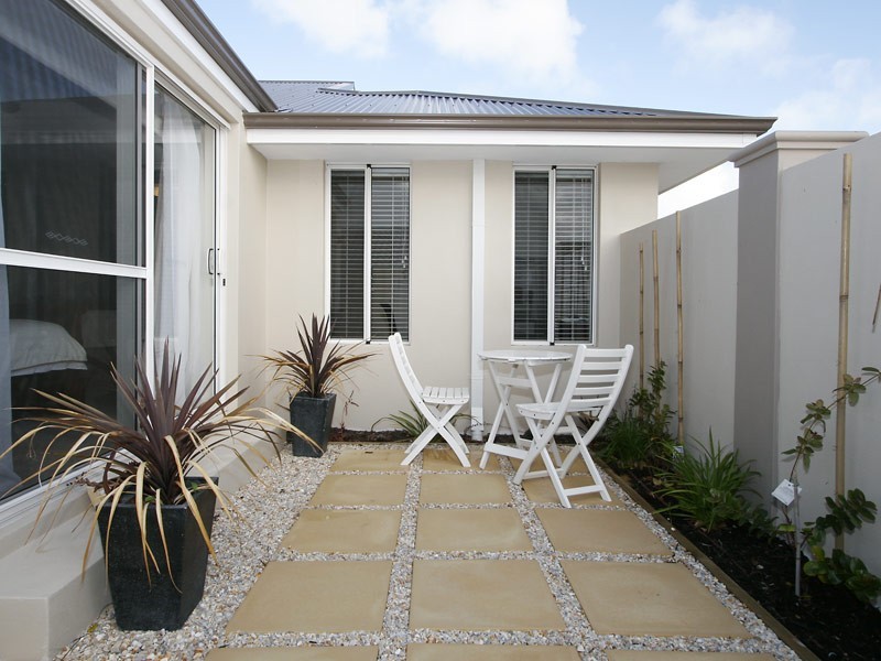 5 Huntly Avenue, Butler WA 6036