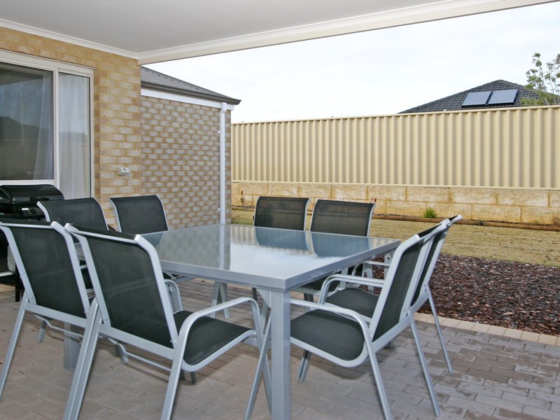 5 Huntly Avenue, Butler WA 6036