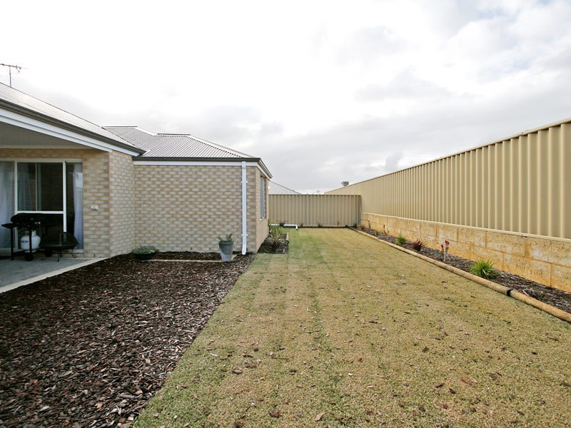 5 Huntly Avenue, Butler WA 6036