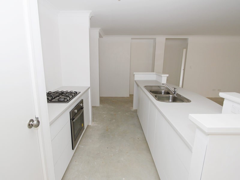 16 Newbridge Green, Butler WA 6036