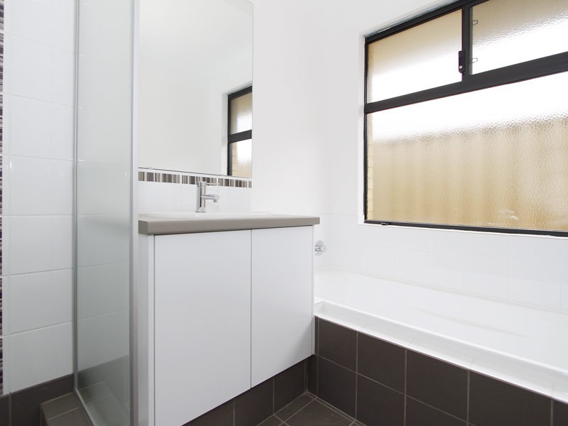 16 Newbridge Green, Butler WA 6036