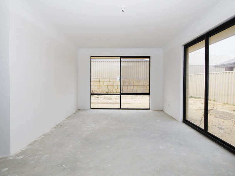 16 Newbridge Green, Butler WA 6036
