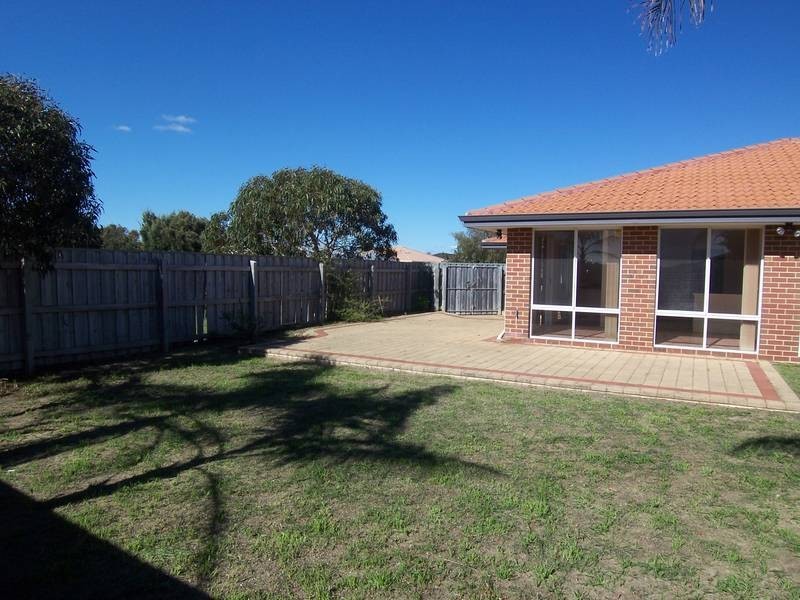 22 Duncombe Grove, Quinns Rocks WA 6030